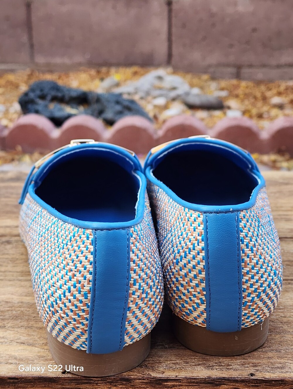 Takhari Women's Blue Tweed Loafers with Gold Chain Accent Size 7 - Picture 10 of 10